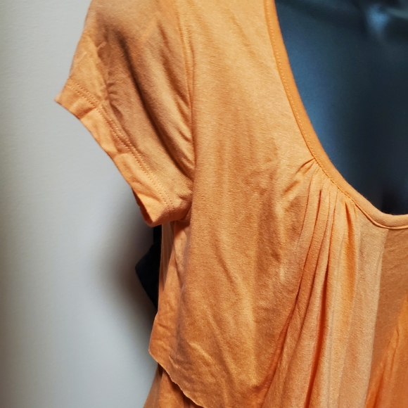 VENUS Tiered Ruffle Scoop Neck Top NWT - Picture 9 of 12